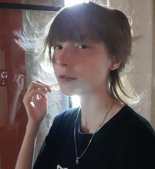 1616542078216949767 1