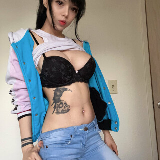 1620x2160_432787968b40cc667a5a482909535ca1174915e1f8ac38428f