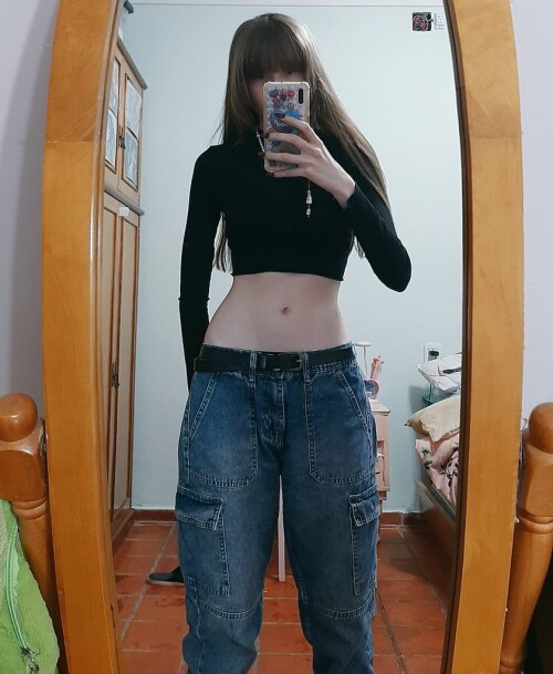 1637312480161529856 1