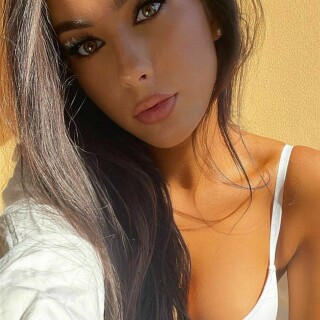 1638x2048_b9f88883244650d1a3087823a217c471