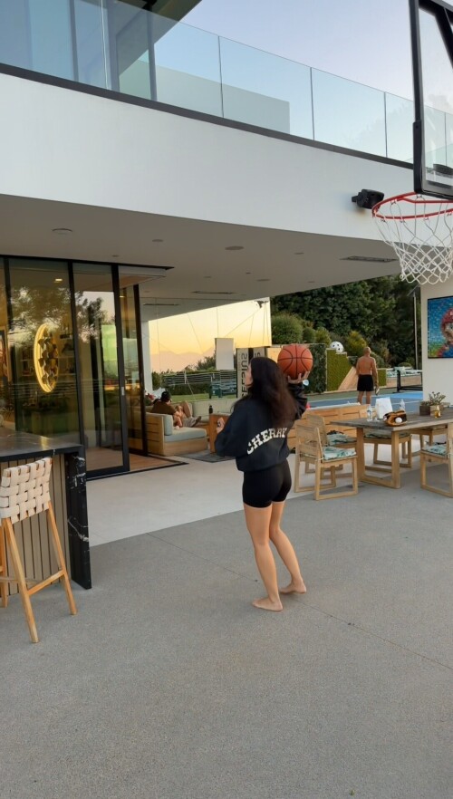 167754cd daviddobrik 2025 10 04 18 22 1715842b7e6fdaa3783