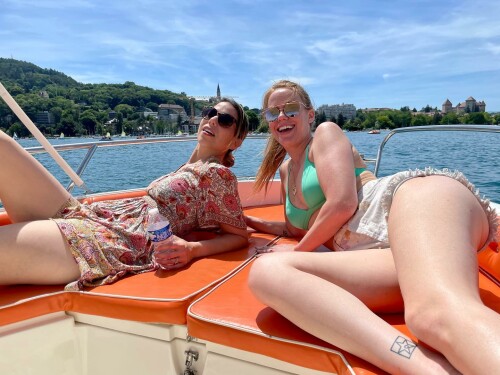 16847842302570047d3bf0fef56f9158