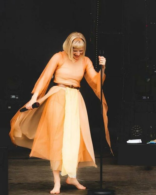 1686729970177f5d0c76ee49d2fb1