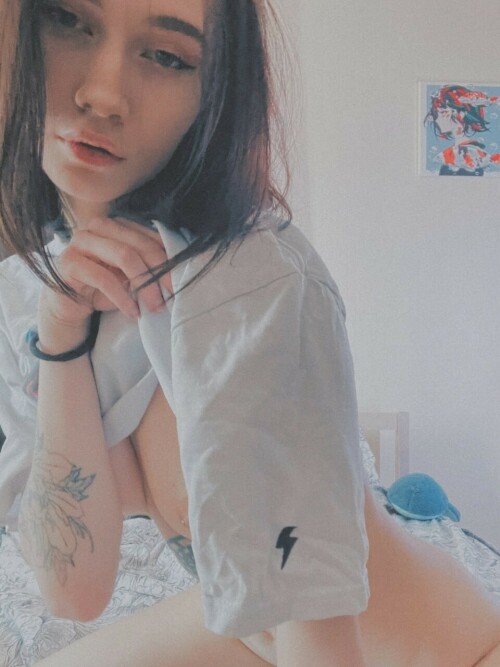 16908782852593c405cb9bcaaf0733