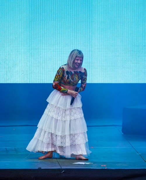 1693123393102fd4364a32f74c37e