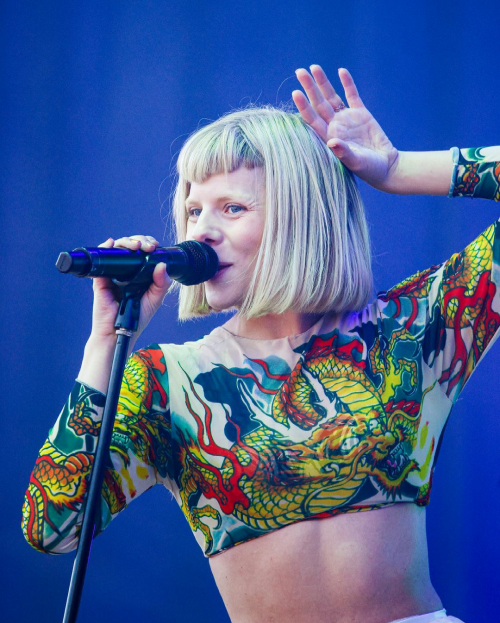 1693123421553b4703aab76f9fffb