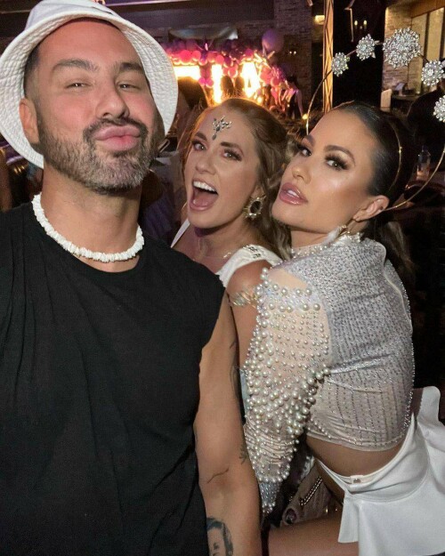 1693262492118ed6deffa6996e320