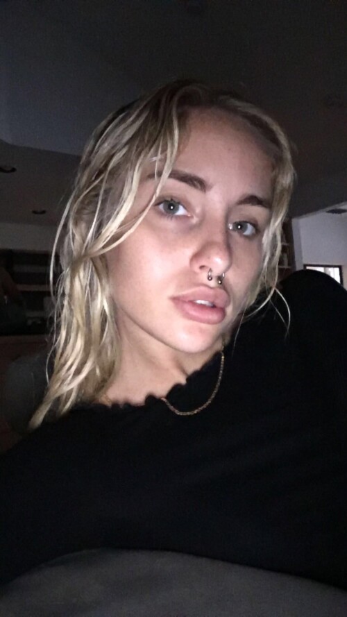 17 05 21 237997 01 1242x2208afd7bdad0af78e52