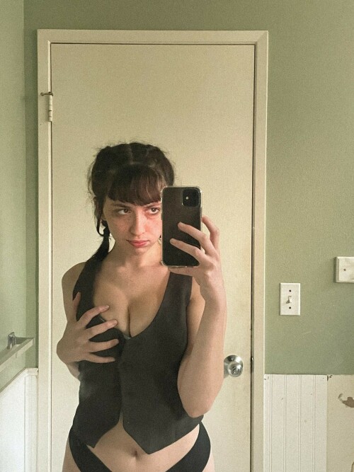 17202A64 1836 4697 8AAE 8DE99B0E0103