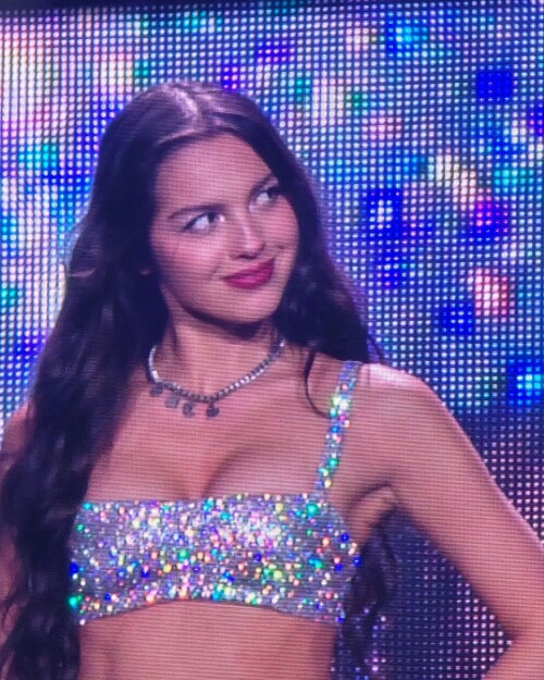 1726583634 3459156704351504311 164094350589c6bd15bc4d0417