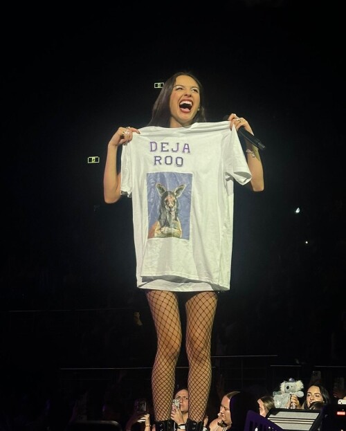 1729183739 3480967965627221047 488184576235f73e67c7a7bde48