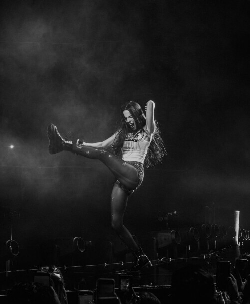 1729464099 3483319792453417550 50339198782e9bb288d9ba331a5