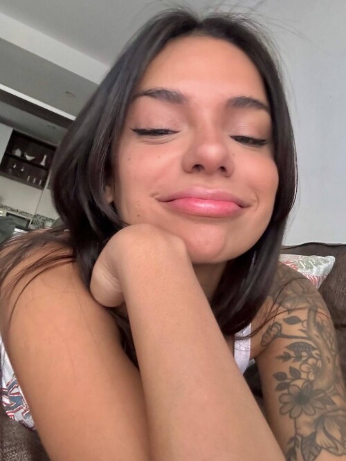 1731694786451562879 17c657a4af2ca006d