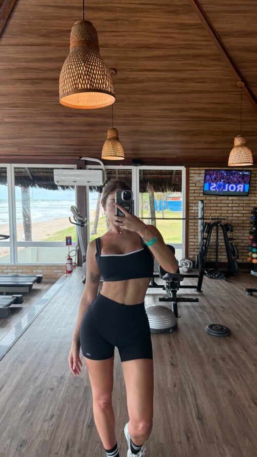 1736495814011119905 ne2257eddd73ca494