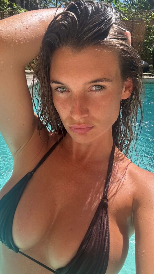 1736666315924c01ec0f2d1579bd0