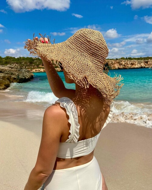 17538246435900169555373969696