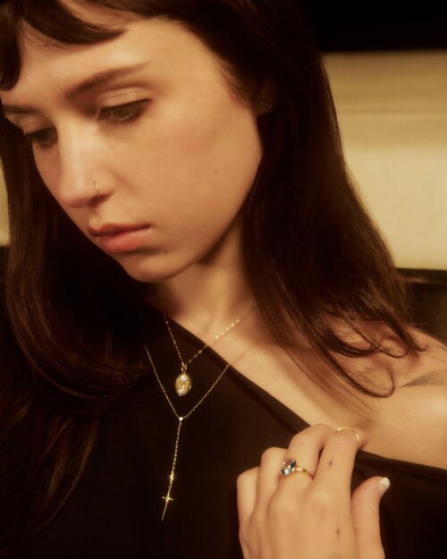 1759091759070fcb42d3a192231ed