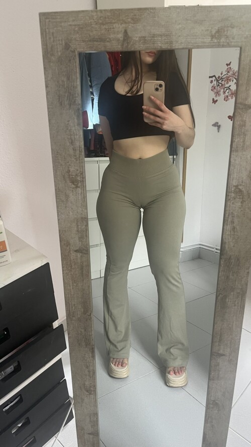 1780227524363960466 1f886a0e8ae9241cd