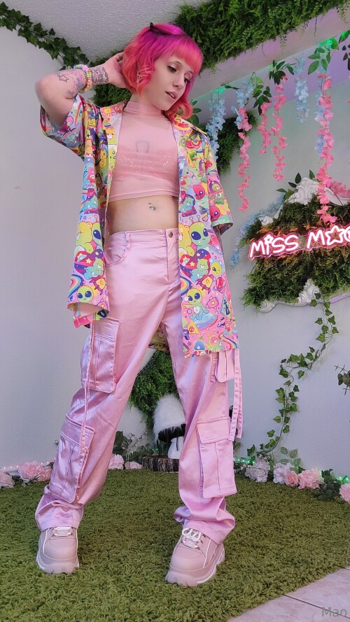 1808x3216 36f459bf7a1683e30f809dc82a608742359b7d368712f26f