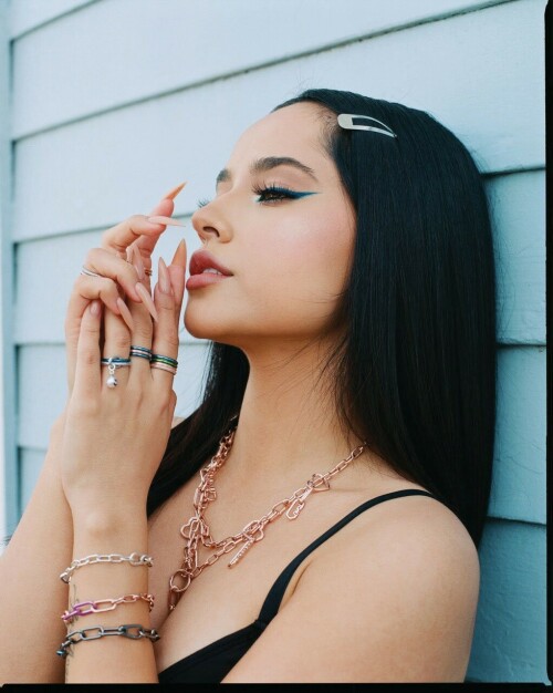 180 FLAUNT MAGAZINE FLAUNT.COM WEW COVER BECKY G10