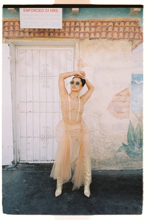 180 FLAUNT MAGAZINE FLAUNT.COM WEW COVER BECKY G13