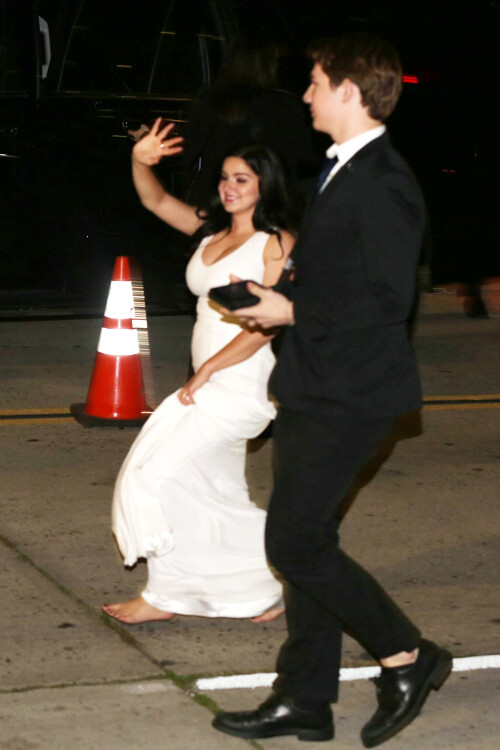 181 QoVuNtSd024974966b696e4