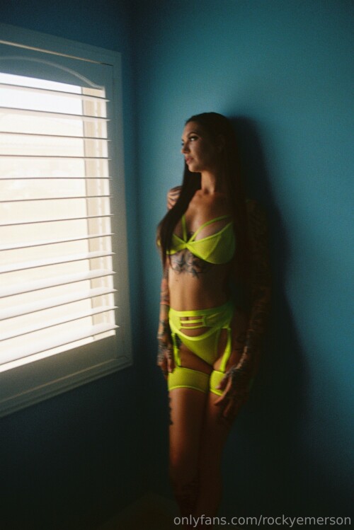 1830x2740 3e9afb95ed249e9cd29c710b495757e1400b7cf9f343fd25