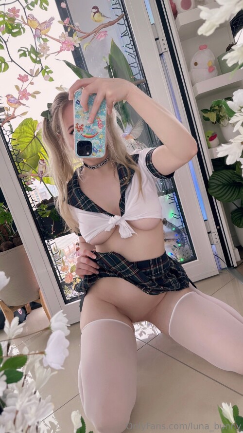 1836x3264 52f3a06466335fce4a4355f54b317a2325b4ad448785984e