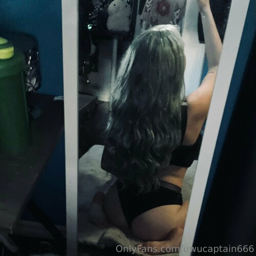 1889x1889 6990e812f30eebb816dbff881de1cf1b