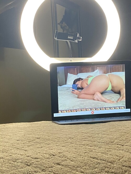 18C48282 2DBE 4CF9 B59C CD0A723C105A59189284e98582d2