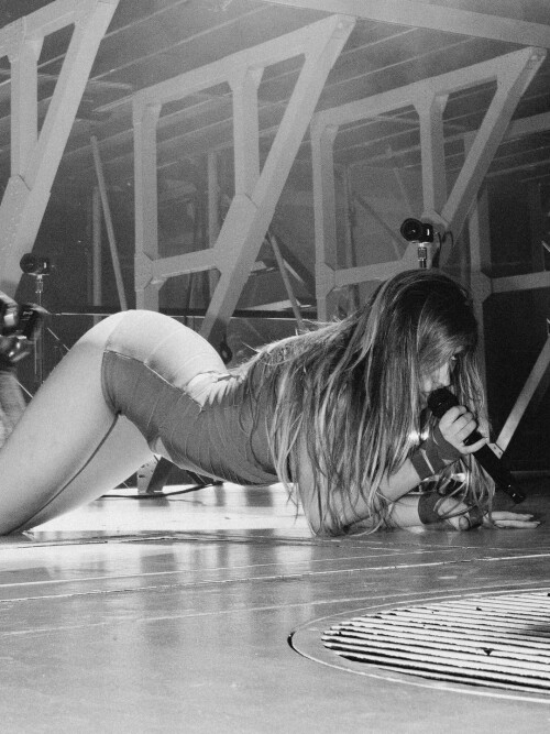 19 10 25 tate mcrae via v0 3ek4a06x99wf1.jpgeef095ae33d141a3