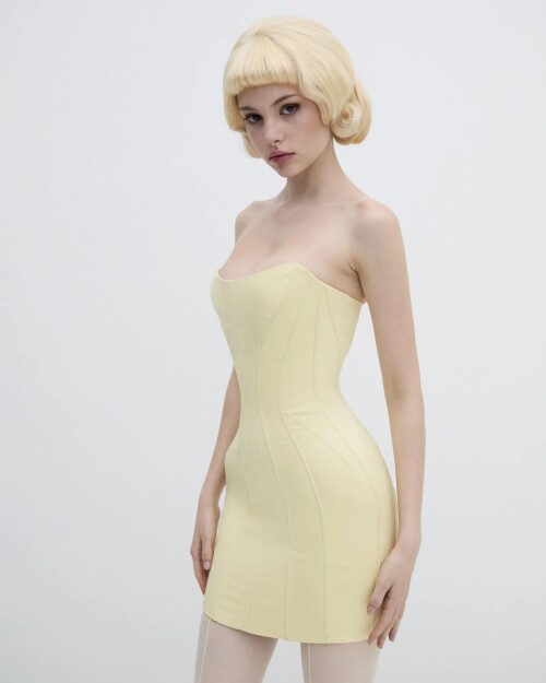 19083644.jpgaa24242f7fa1f388