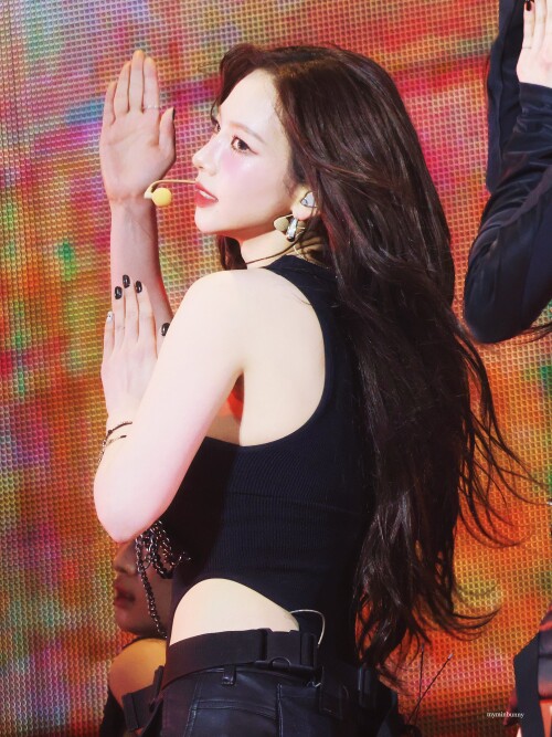 1910623344648741200 1ec63de04bf5321b5