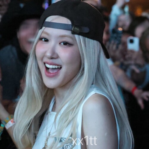 1913445969590419603 photo 2af37d694a67c711a