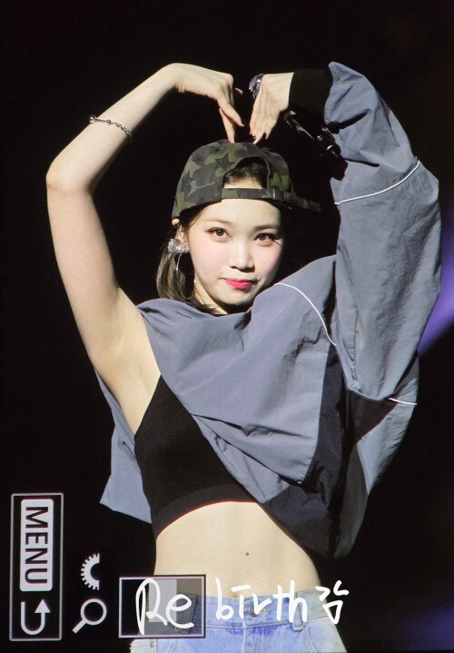 1913536023008866318 26e63ca6470e5ea2f