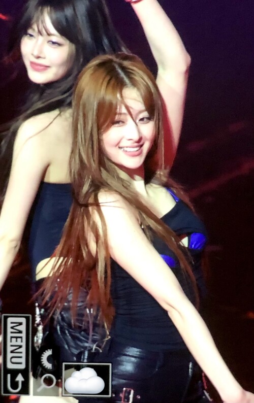 1913555292727722276 30709873483d05a64