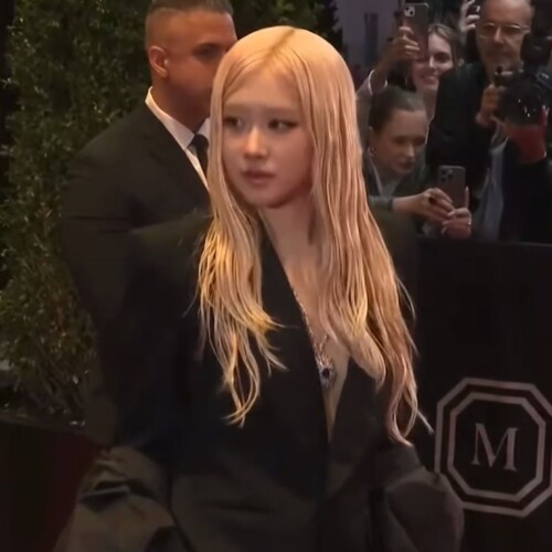 1919529484845244546GqOJ44UXQAAz9Gxfa292e26d933605f