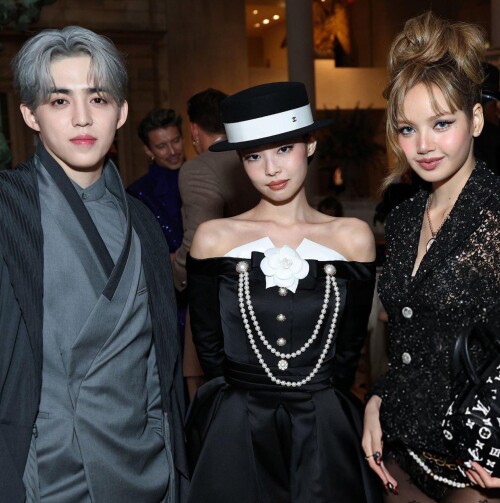 1919591747371553086 img134a62684783649d2