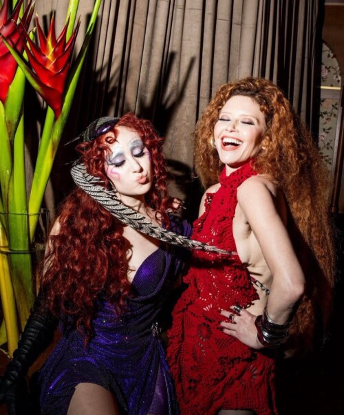 1919853895058158049 img1daa2242965a84c05