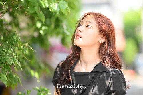 1919998084140171429 2e5f9d48366258039