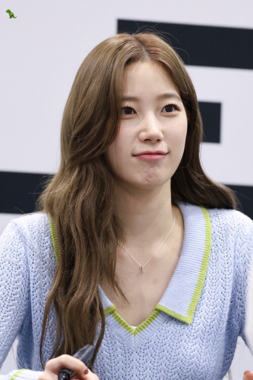 1923969241470165084 197c61b500d869a56