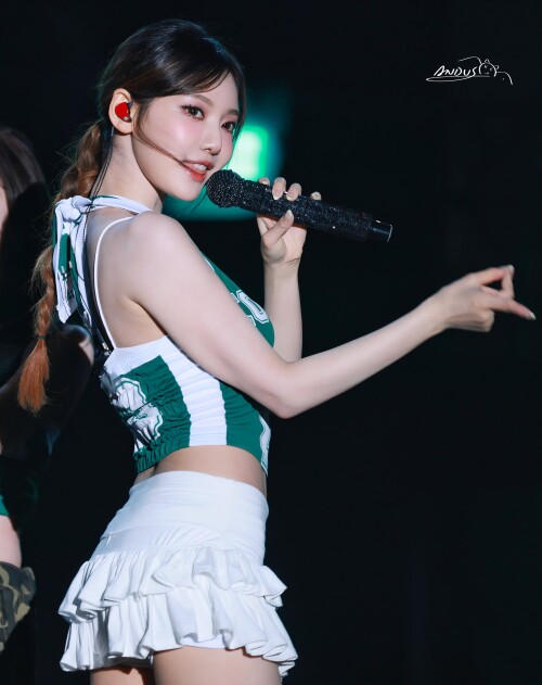 1925741535158575459 2c4424e3c574f2dab