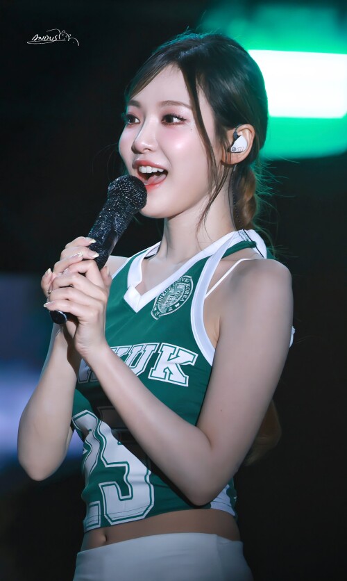 1925741769720737814 13ec56cebadc70411