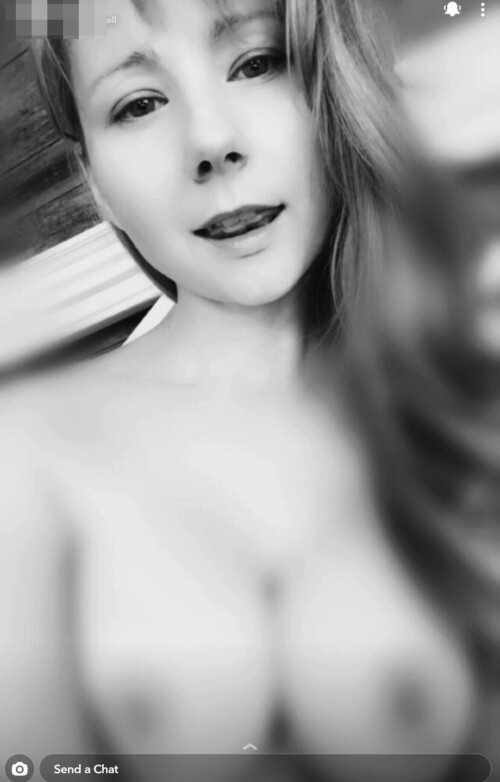 19264F35 804A 4B57 907D F5418F108E92