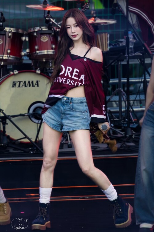 1926507891168563581 127a1097962caebf4