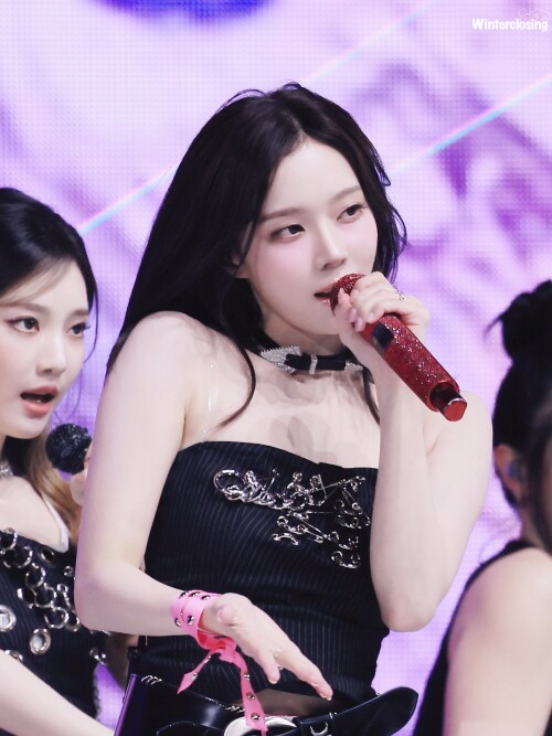 1927739076813213947 17a13b0a6f17242f8