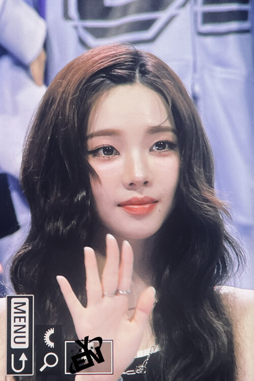 1927749829825831315 1b5c12f7e3af78bfa