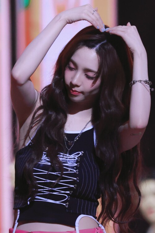 1927762062081478925 3048ce97dcca65f46