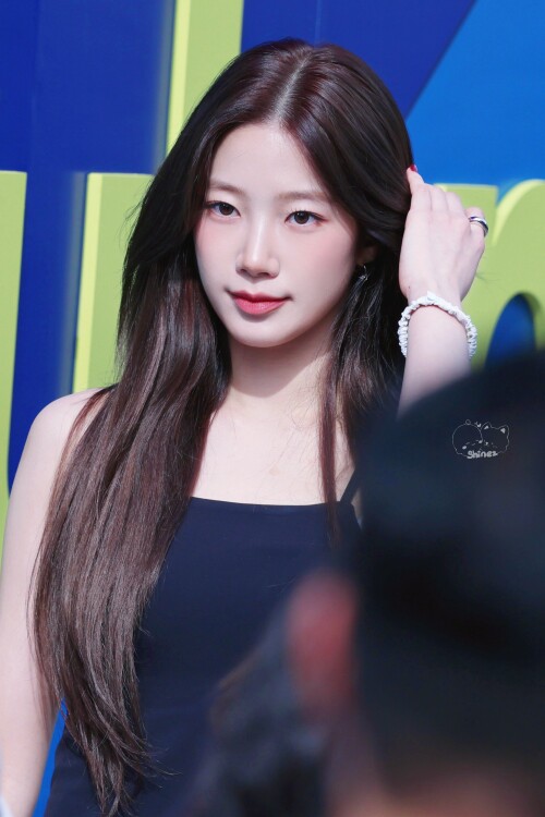 1930570297251647854 2080657a647c3dc77