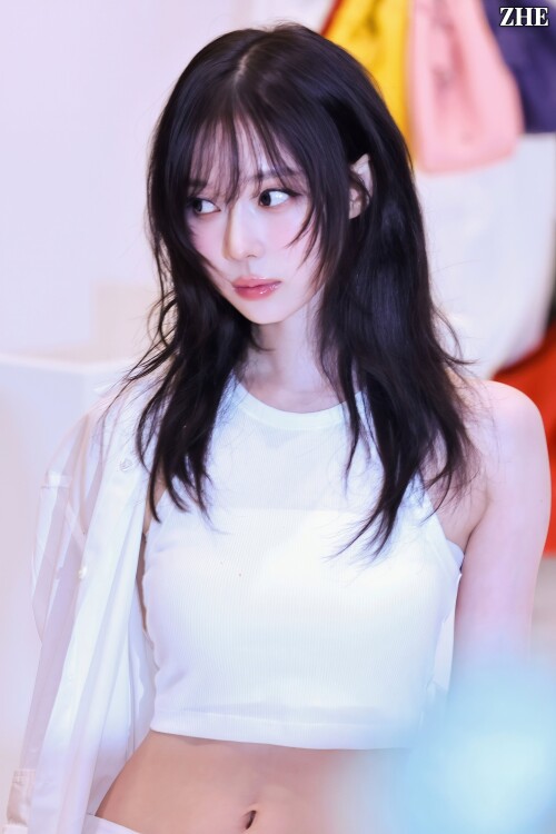 1949675371621650885 3c48001885422c1f4